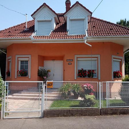Marika Apartman Hajduszoboszlo Exterior photo