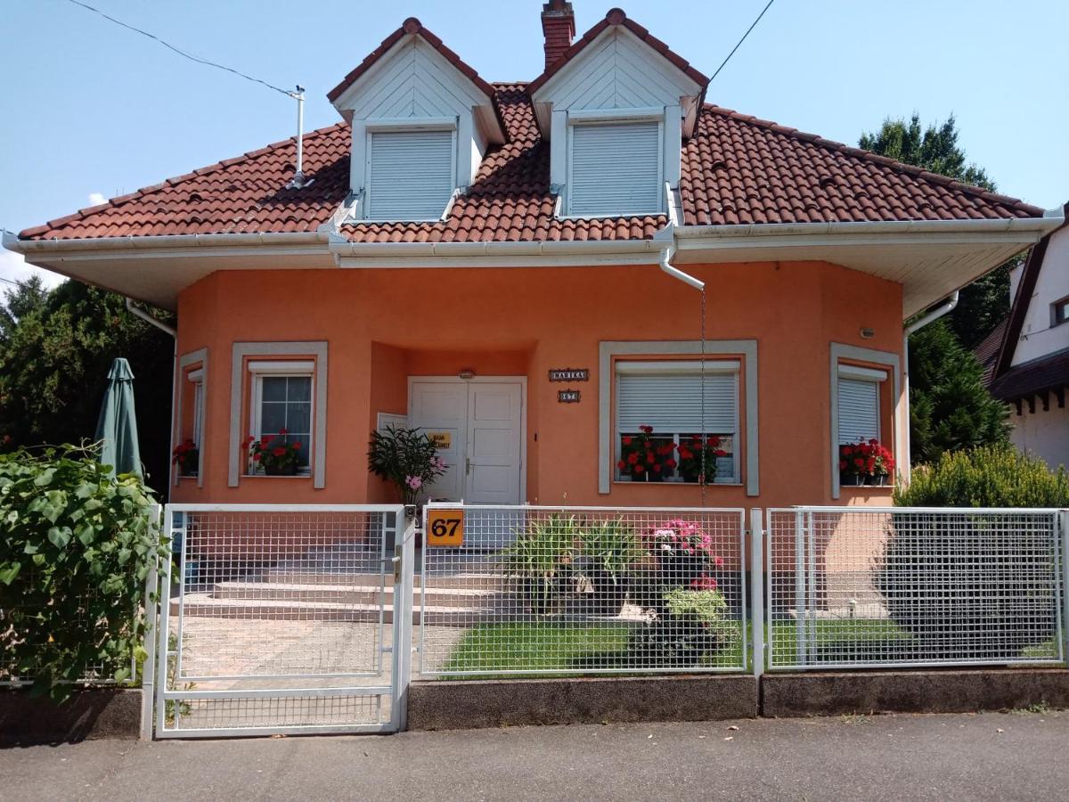 Marika Apartman Hajduszoboszlo Exterior photo
