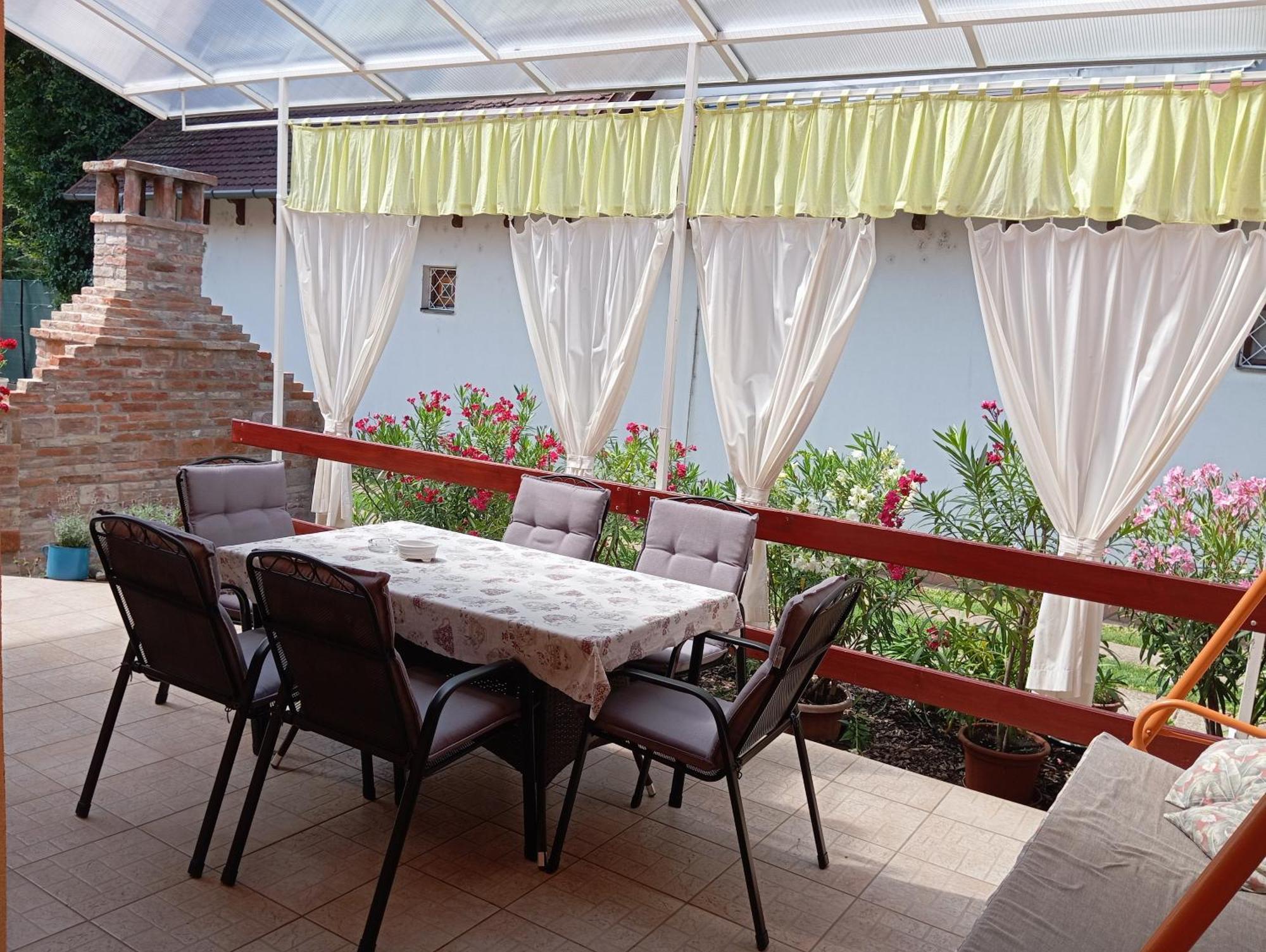 Marika Apartman Hajduszoboszlo Exterior photo